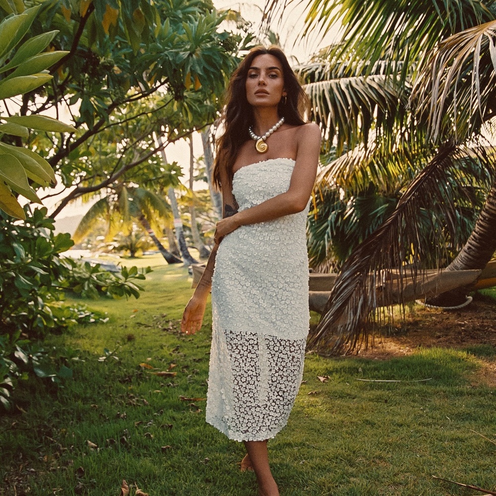 12th Tribe Hannah White Floral Applique Midi Dress Size SS